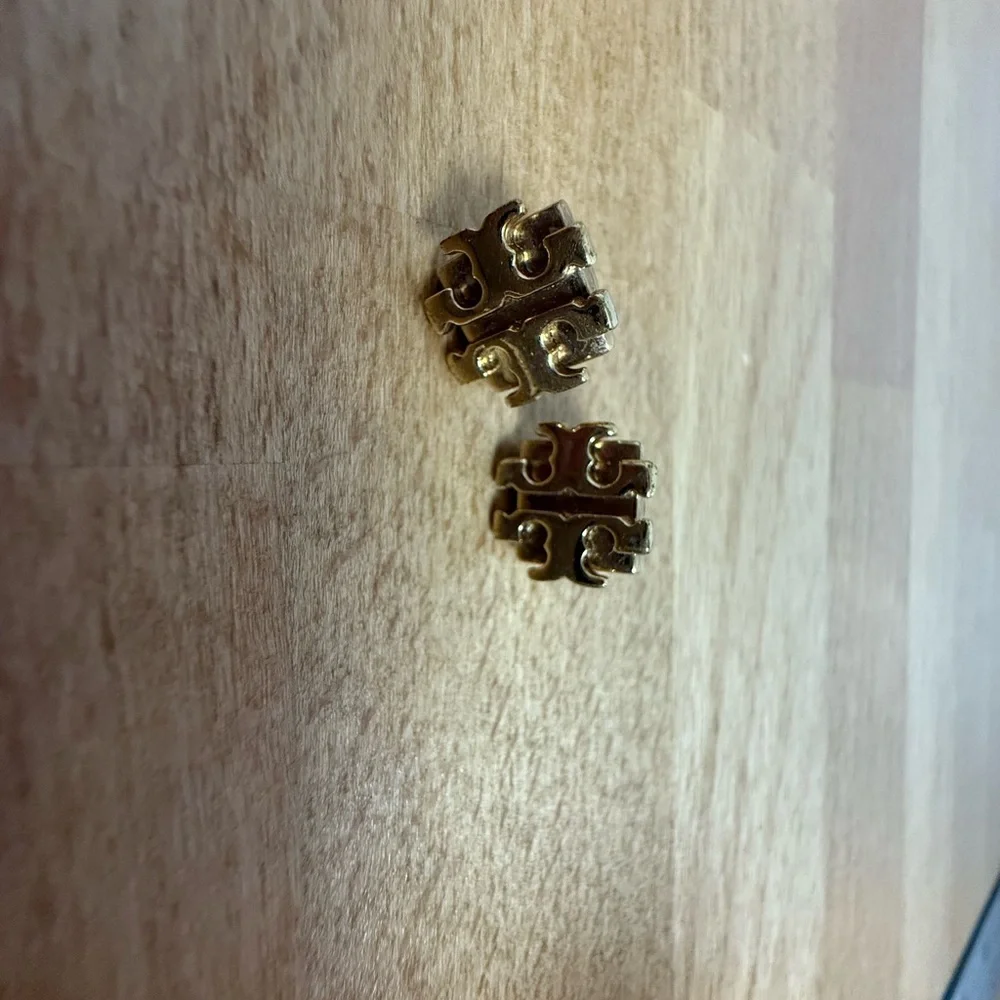 Tory Burch gold tone stud logo earrings - Picture 2 of 6